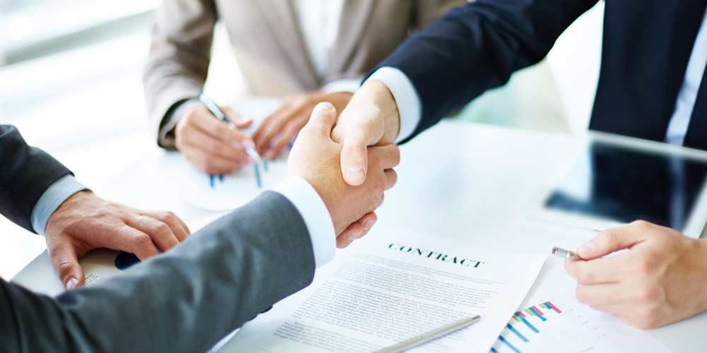 貼角機(jī)、壓泡機(jī)廠房服務(wù)團(tuán)隊(duì)